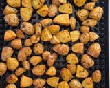 Une image de l'étape 4 de Potatoes au paprika fumé, ail des ours et romarin.