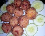 A picture of step 4 of Yam balls.