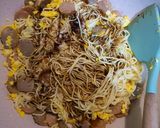 Foto langkah ke 3 dari resep Mie Goreng Telur Asin.