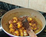 A picture of step 7 of Raw papaya curry.
