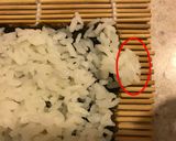 Foto del paso 14 de la receta: California Roll ~Sushi de Aguacate y Surimi (No es Estilo Japonés)~