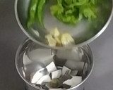 A picture of step 2 of Cucumber Poha.
