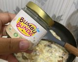 Foto langkah ke 4 dari resep Creamy Chicken Mushroom Pasta MPASI.