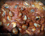 Foto del paso 3 de la receta: Caracoles con salsa de tomate e ibéricos