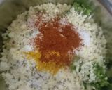 A picture of step 3 of Palak Pakoda.