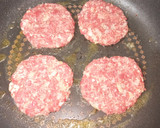 Foto langkah ke 1 dari resep Beef Burger Homemade.