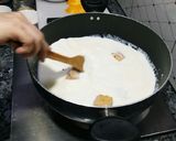 A picture of step 1 of Mango rabri.