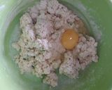 Foto langkah ke 3 dari resep Bola bola tahu isi sosis.