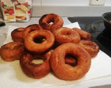 Foto del paso 5 de la receta: Donuts caseros con chocolate