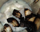 A picture of step 2 of Dark thandai smoothie.