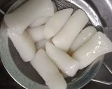 Foto langkah ke 5 dari resep Tteokbokki Ala indonesia.
