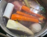 Foto del paso 1 de la receta: Caldo de madre total de los que levanta el cuerpo en cada cucharada