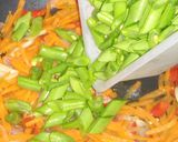Foto langkah ke 4 dari resep Tumis Buncis Wortel.