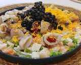 Foto del paso 8 de la receta: Ensaladilla con Calamar, infusión Marina y Piquillos al Ajillo