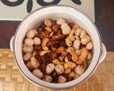 A picture of step 6 of Masala Nuts.