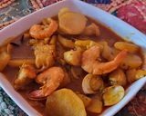 Foto del paso 10 de la receta: Estofado de patatas con rape, sepia, langostinos y almejas