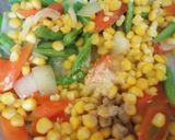 Foto langkah ke 4 dari resep Tumis Pelangi (Buncis, Wortel dan Jagung).