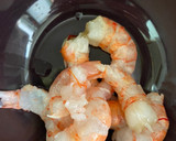 Foto del paso 1 de la receta: Risotto de espárragos con gamba roja