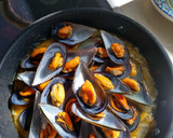 Foto del paso 2 de la receta: Mejillones con garbanzos