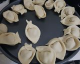Foto langkah ke 4 dari resep Pangsit Goreng Bakso.