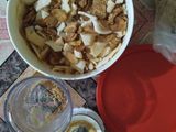 Bubuk koya (pelengkap Soto Lamongan)