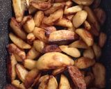 Mézzel sült burgonya recept fázis 3 fotója