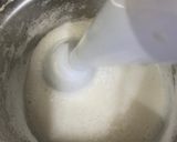 A picture of step 3 of SnowBall Pudding 🌨️.