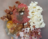 Foto del paso 1 de la receta: Hamburguesa gourmet con inspiración griega