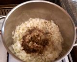 A picture of step 4 of Common purslane with chicken and rice.