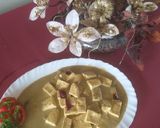 A picture of step 3 of Shahi Nawabi paneer white gravy restaurant style.