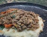 A picture of step 5 of Baked minced meat potato.
