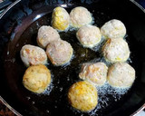 Foto del paso 7 de la receta: Albóndigas de pollo en salsa reducida de calabacines al curry