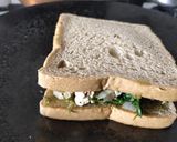 A picture of step 4 of Corn spinach sandwich.