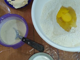 Rosca de Pascua rellena con crema pastelera y dulce de leche