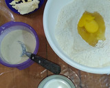 Foto del paso 1 de la receta: Rosca de Pascua rellena con crema pastelera y dulce de leche