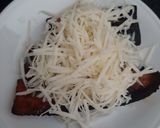 Foto langkah ke 4 dari resep Pisang Bakar Topping Keju, Coklat dan SKM.