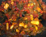 Foto del paso 3 de la receta: Fideuá de merluza y calamar al horno