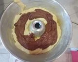 Foto langkah ke 4 dari resep Bolu Marmer 4 Telur.