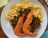รูปขั้นตอนการทำที่ 6 ของ ผัดหมี่โคราช กุ้งสด
