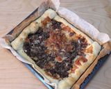 Pas rețetă Pizza țărănească cu anghinare și cârnați 9 fotografie