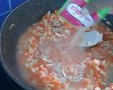 Foto langkah ke 1 dari resep Risol Rogout Segi Tiga.