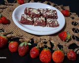 A picture of step 4 of Strawberry Burfi.