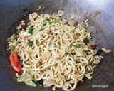 Foto langkah ke 3 dari resep Mie Goreng Jawa💕.