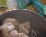 A picture of step 1 of Sizzling chicken.