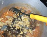A picture of step 3 of Sphageti with irish and fish.