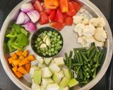 A picture of step 1 of Mix Veg Kadai.