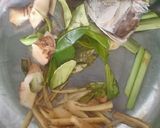 รูปขั้นตอนการทำที่ 1 ของ น้ำยาป่า ตีนไก่ใส่เลือด