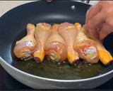 Foto del paso 1 de la receta: Muslos de pollo en escabeche