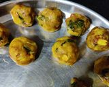 A picture of step 1 of Aloo chop.