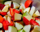 A picture of step 1 of Thai fruits salad.